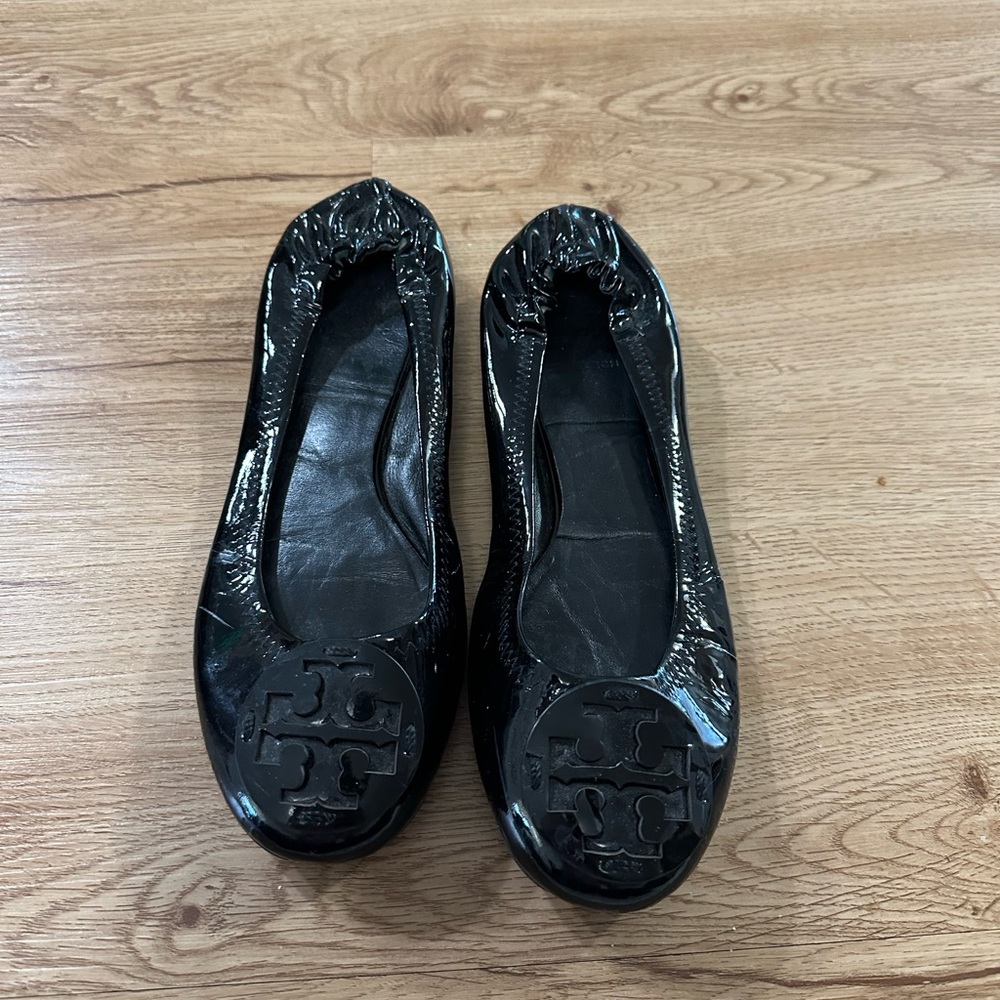 Tory burch leather flats